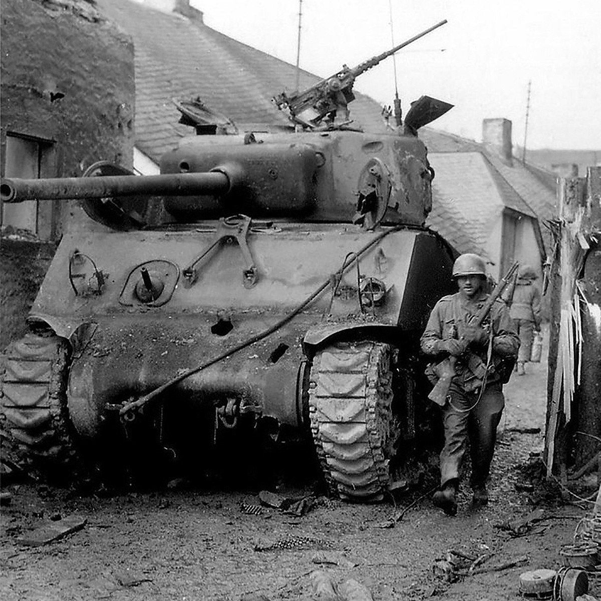 R-Model 35175 1/35 Metal Track For WWII U S M4 Sherman Tank 